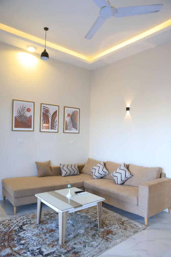 Royal Nile Villa - Pool View Apartment 1 룩소르 외부 사진