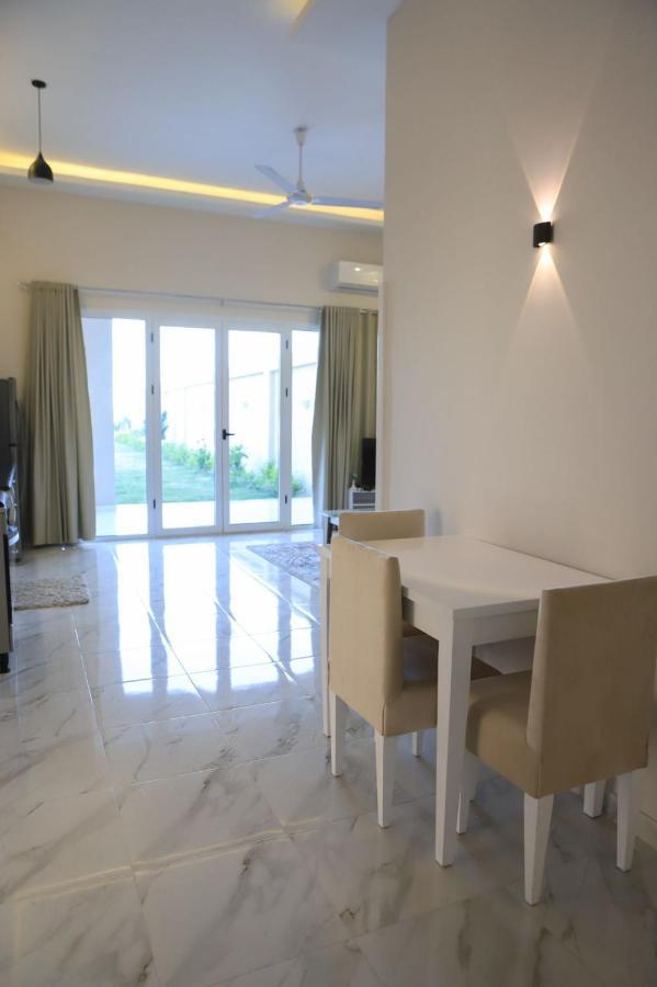 Royal Nile Villa - Pool View Apartment 1 룩소르 외부 사진
